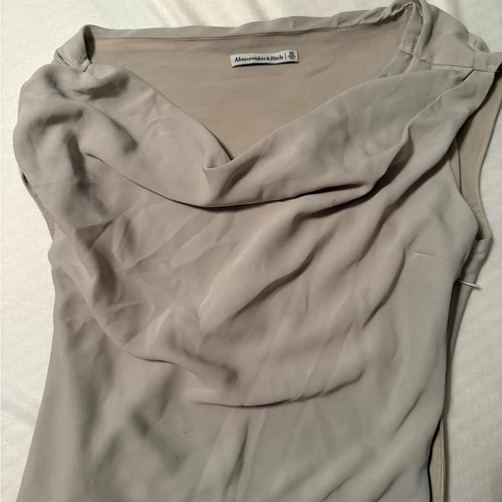 Abercrombie & Fitch Light Gray Draped Neck Sleeveless Blouse